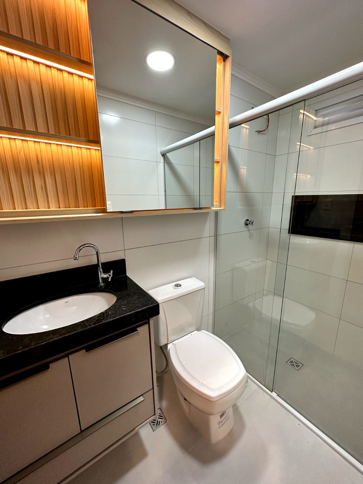 Imagem Apartamento com 2 Quartos à Venda, 71 m²em Guilhermina - Praia Grande Imagem Apartamento com 2 Quartos à Venda, 71 m²em Guilhermina - Praia Grande