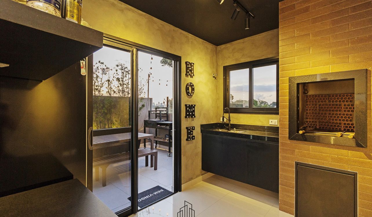 Imagem Casa com 2 Quartos à Venda, 172 m² em Portão - Curitiba Imagem Casa com 2 Quartos à Venda, 172 m² em Portão - Curitiba
