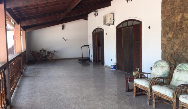 Imagem Casa com 5 Quartos à Venda, em Jacarepaguá - Rio de Janeiro Imagem Casa com 5 Quartos à Venda, em Jacarepaguá - Rio de Janeiro