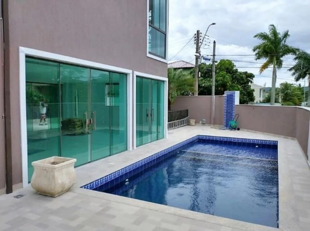 Imagem Casa com 4 Quartos à Venda, 683 m²em Camboinhas - Niterói Imagem Casa com 4 Quartos à Venda, 683 m²em Camboinhas - Niterói