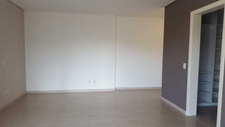 Imagem Casa de Condomínio com 3 Quartos à Venda, 320 m²em Medeiros - Jundiaí