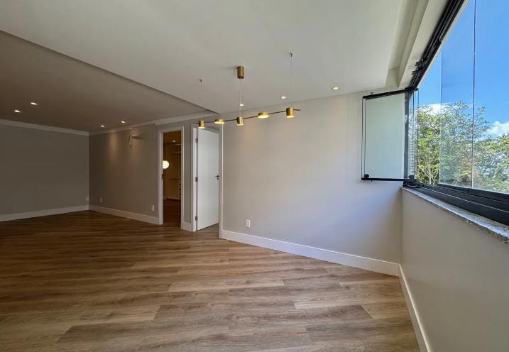 Casa de Condomínio com 2 Quartos à Venda, 68 m² em Alphaville I - Salvador