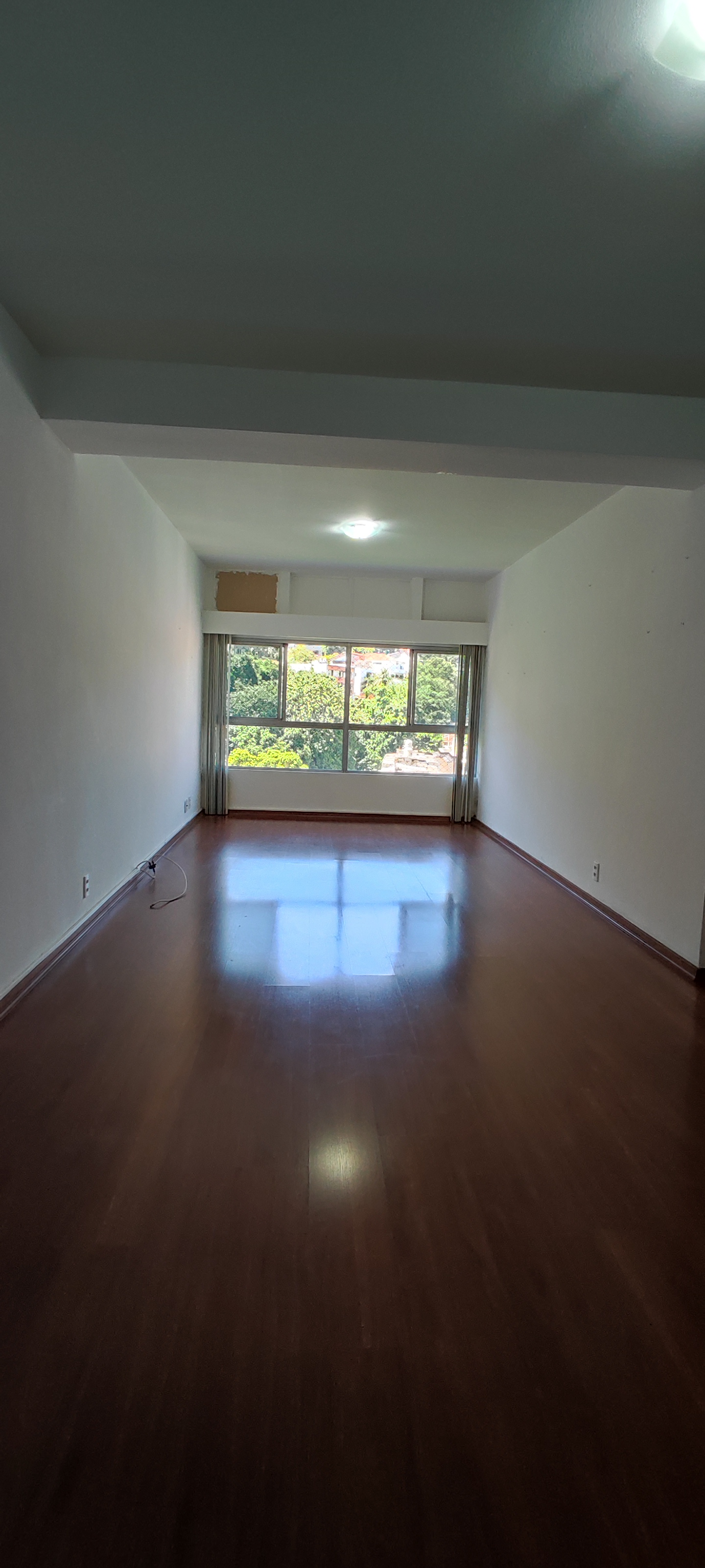 Imagem Apartamento com 3 Quartos à Venda, 118 m²em Laranjeiras - Rio de Janeiro Imagem Apartamento com 3 Quartos à Venda, 118 m²em Laranjeiras - Rio de Janeiro