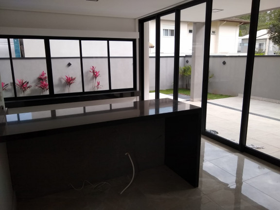 Imagem Casa de Condomínio com 4 Quartos à Venda, 272 m² em Botujuru - Mogi das Cruzes