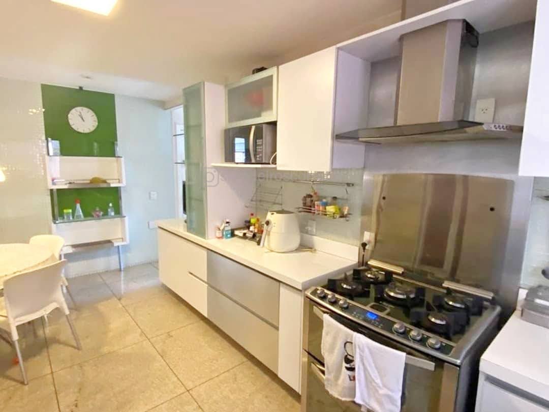 Imagem Apartamento com 4 Quartos à Venda, 300 m²em Meireles - Fortaleza