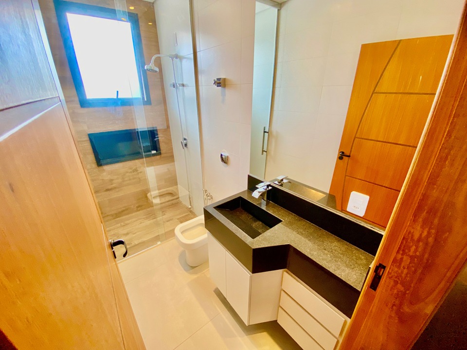 Imagem Casa de Condomínio com 3 Quartos à Venda, 292 m²em Villaggio San Marco - Jundiaí Imagem Casa de Condomínio com 3 Quartos à Venda, 292 m²em Villaggio San Marco - Jundiaí