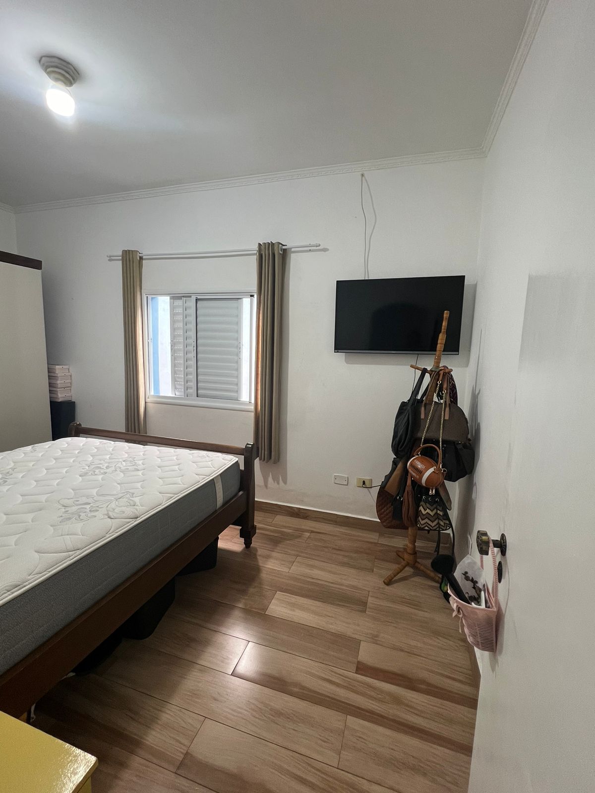 Imagem Casa com 3 Quartos para Alugar, 200 m² em Jardim Alzira - São Paulo
