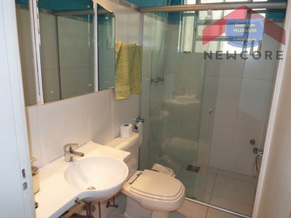 Imagem Apartamento com 3 Quartos à Venda,  em Centro - Pelotas