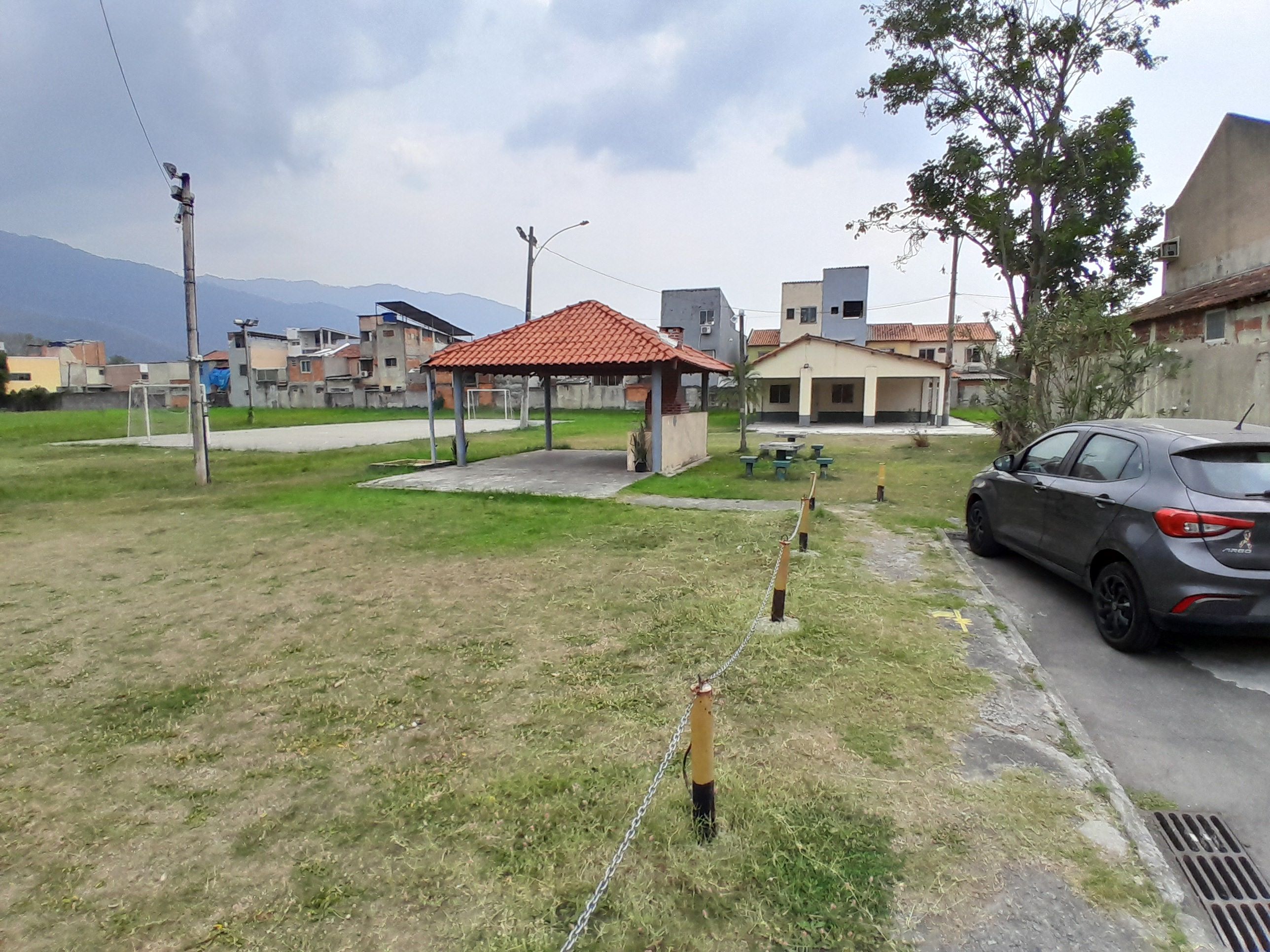 Imagem Casa com 2 Quartos à Venda, 80 m² em Bangu - Rio de Janeiro
