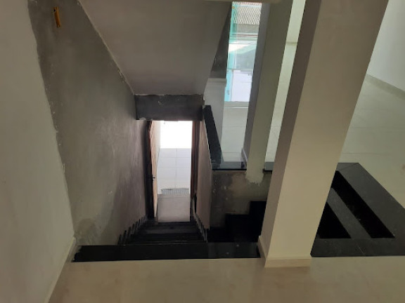 Imagem Sobrado com 4 Quartos à Venda, 170 m² em Parque São Vicente - Mauá