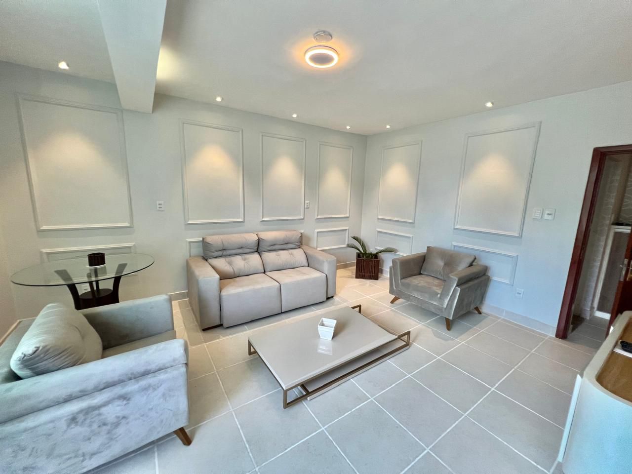 Imagem Casa com 3 Quartos à Venda, 320 m²em Curió-Utinga - Belém Imagem Casa com 3 Quartos à Venda, 320 m²em Curió-Utinga - Belém
