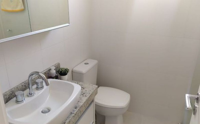 Imagem Apartamento com 2 Quartos à Venda, 70 m²em Água Verde - Curitiba