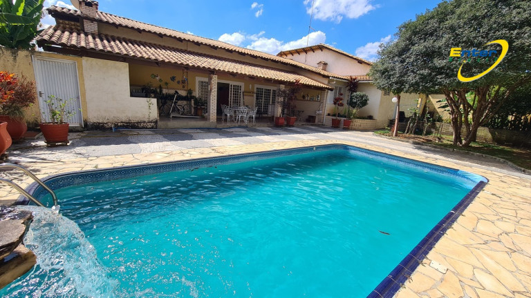 Imagem Casa de Condomínio com 4 Quartos à Venda,  em Joquei clube - Brasilia