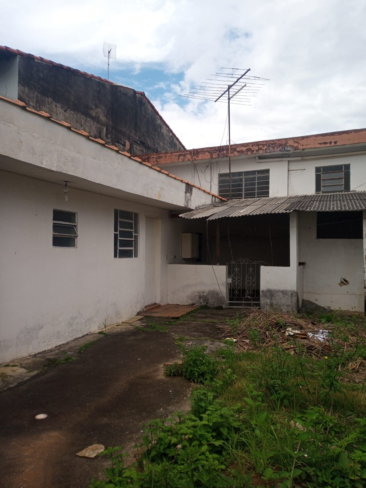 Imagem Casa com 3 Quartos à Venda, 90 m²em Jardim Santa Cecília - Guarulhos Imagem Casa com 3 Quartos à Venda, 90 m²em Jardim Santa Cecília - Guarulhos