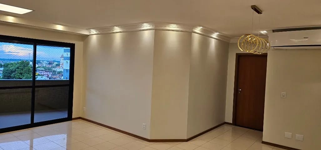 Imagem Apartamento com 4 Quartos à Venda, 188 m² em São Brás - Belém Imagem Apartamento com 4 Quartos à Venda, 188 m² em São Brás - Belém
