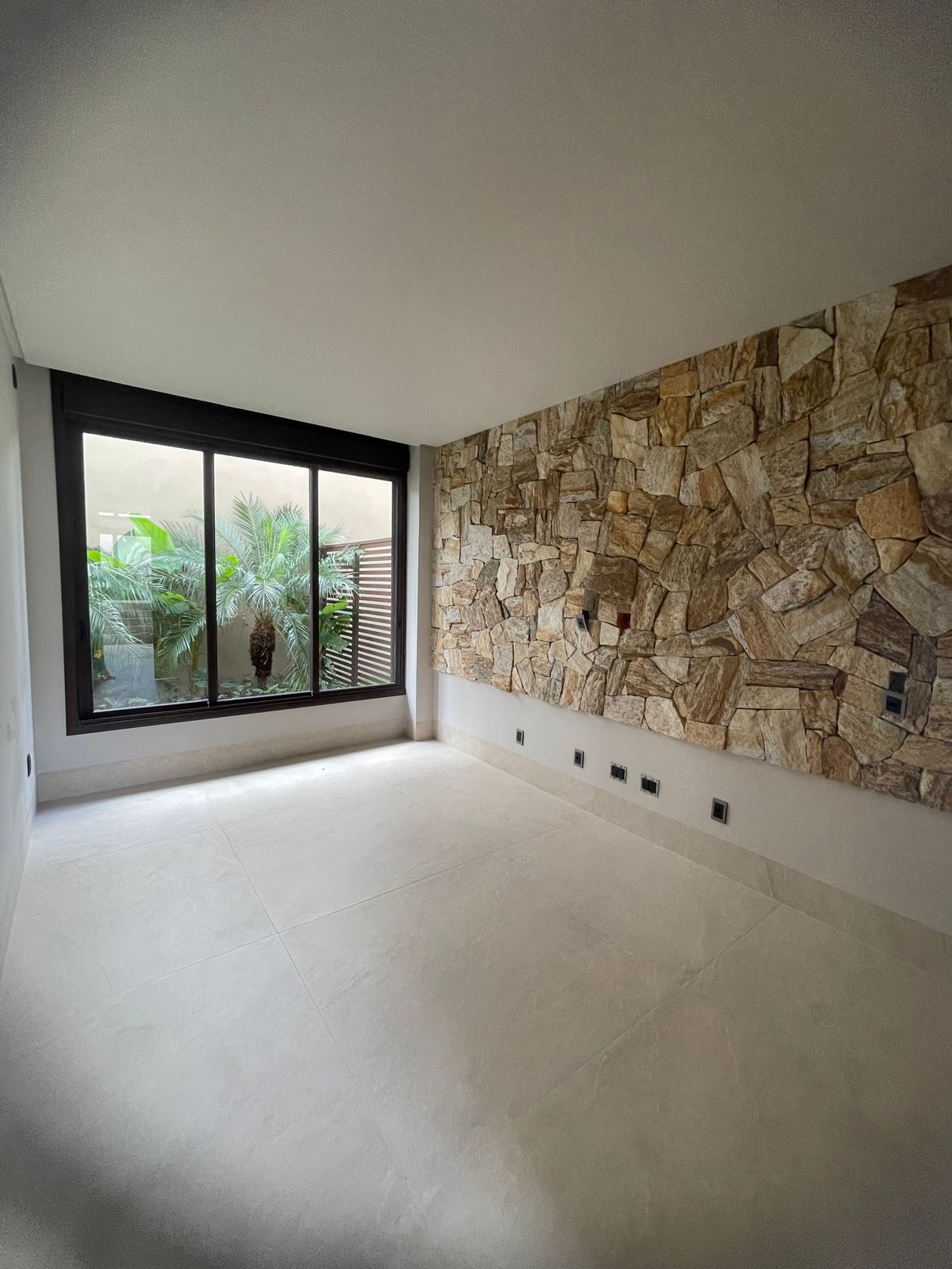Imagem Sobrado com 5 Quartos à Venda, 660 m²em Residencial Alphaville Flamboyant - Goiânia Imagem Sobrado com 5 Quartos à Venda, 660 m²em Residencial Alphaville Flamboyant - Goiânia