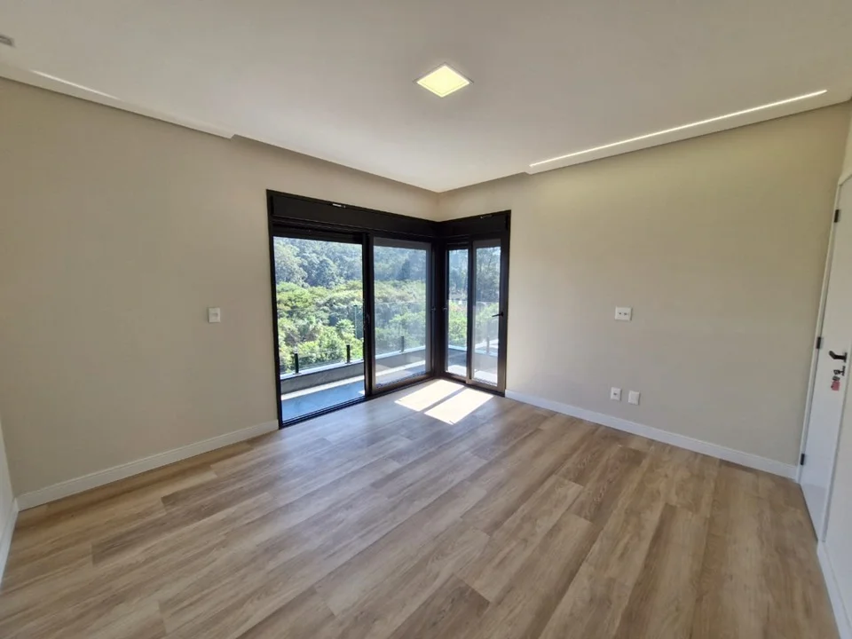Imagem Casa de Condomínio com 3 Quartos à Venda, 340 m²em Loteamento Residencial e Comercial Horto Florestal - Jundiaí Imagem Casa de Condomínio com 3 Quartos à Venda, 340 m²em Loteamento Residencial e Comercial Horto Florestal - Jundiaí