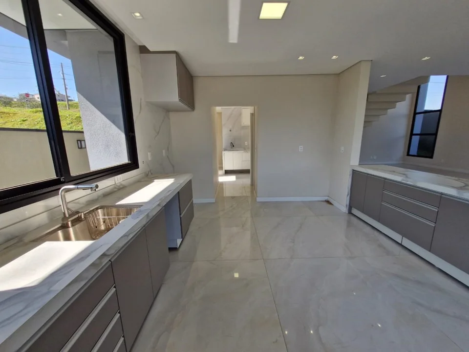 Imagem Casa de Condomínio com 3 Quartos à Venda, 340 m²em Loteamento Residencial e Comercial Horto Florestal - Jundiaí Imagem Casa de Condomínio com 3 Quartos à Venda, 340 m²em Loteamento Residencial e Comercial Horto Florestal - Jundiaí