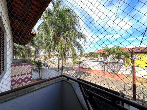 Imagem Sobrado com 4 Quartos à Venda, 188 m²em Jardim América - Goiânia