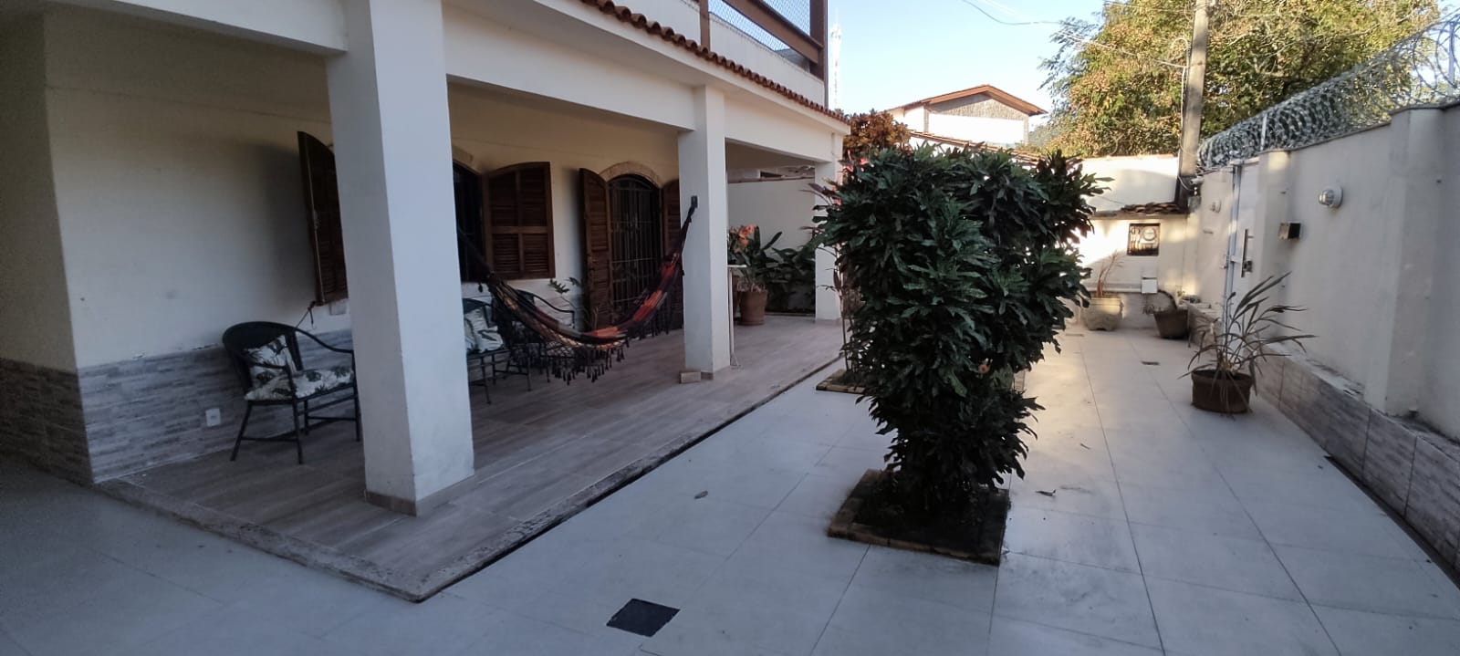 Imagem Casa com 3 Quartos à Venda, 330 m²em Itaipu - Niterói
