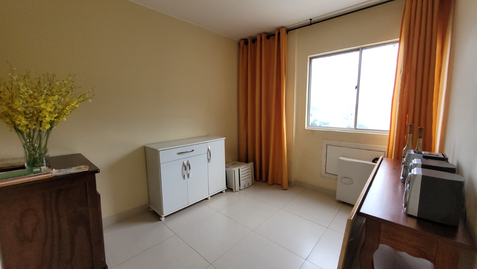 Imagem Apartamento com 2 Quartos à Venda, 60 m²em Engenhoca - Niterói