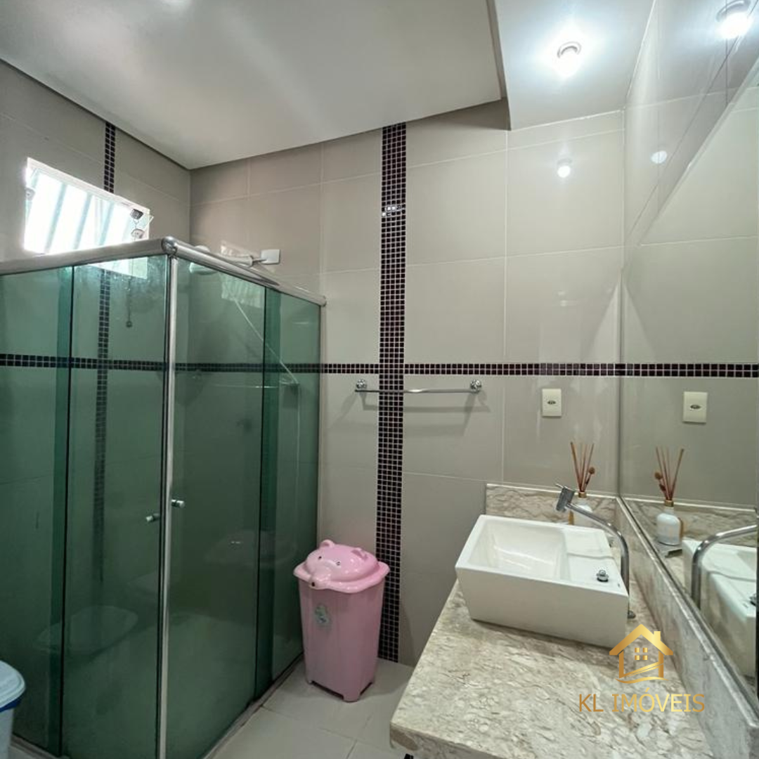 Imagem Casa à Venda, 300 m²em Dom Pedro I - Manaus
