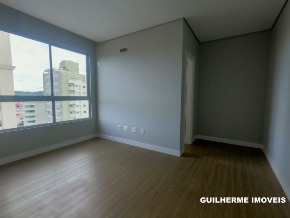 Imagem Apartamento com 4 Quartos à Venda, em Centro - Balneário Camboriú Imagem Apartamento com 4 Quartos à Venda, em Centro - Balneário Camboriú