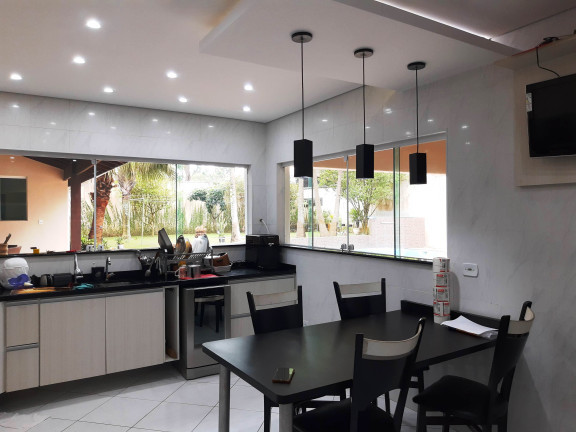 Imagem Casa de Condomínio com 4 Quartos à Venda, 473 m²em Pinheiros Tênis Village - Cotia