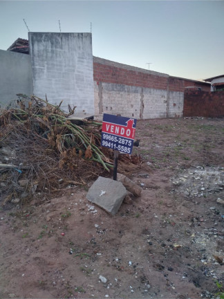 Imagem Terreno à Venda, 200 m² em Cajupiranga - Parnamirim Imagem Terreno à Venda, 200 m² em Cajupiranga - Parnamirim