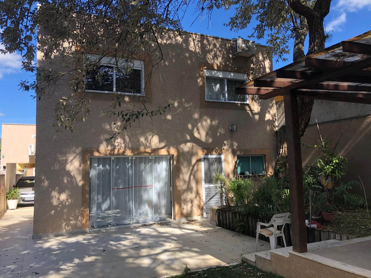 Imagem Sobrado com 4 Quartos à Venda, 250 m² em Vila Petrópolis - Atibaia