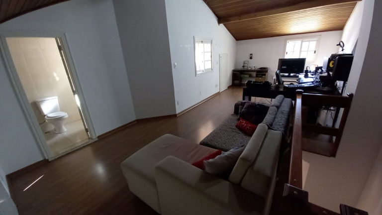 Imagem Casa com 3 Quartos à Venda, 99 m² em Hípica - Porto Alegre Imagem Casa com 3 Quartos à Venda, 99 m² em Hípica - Porto Alegre