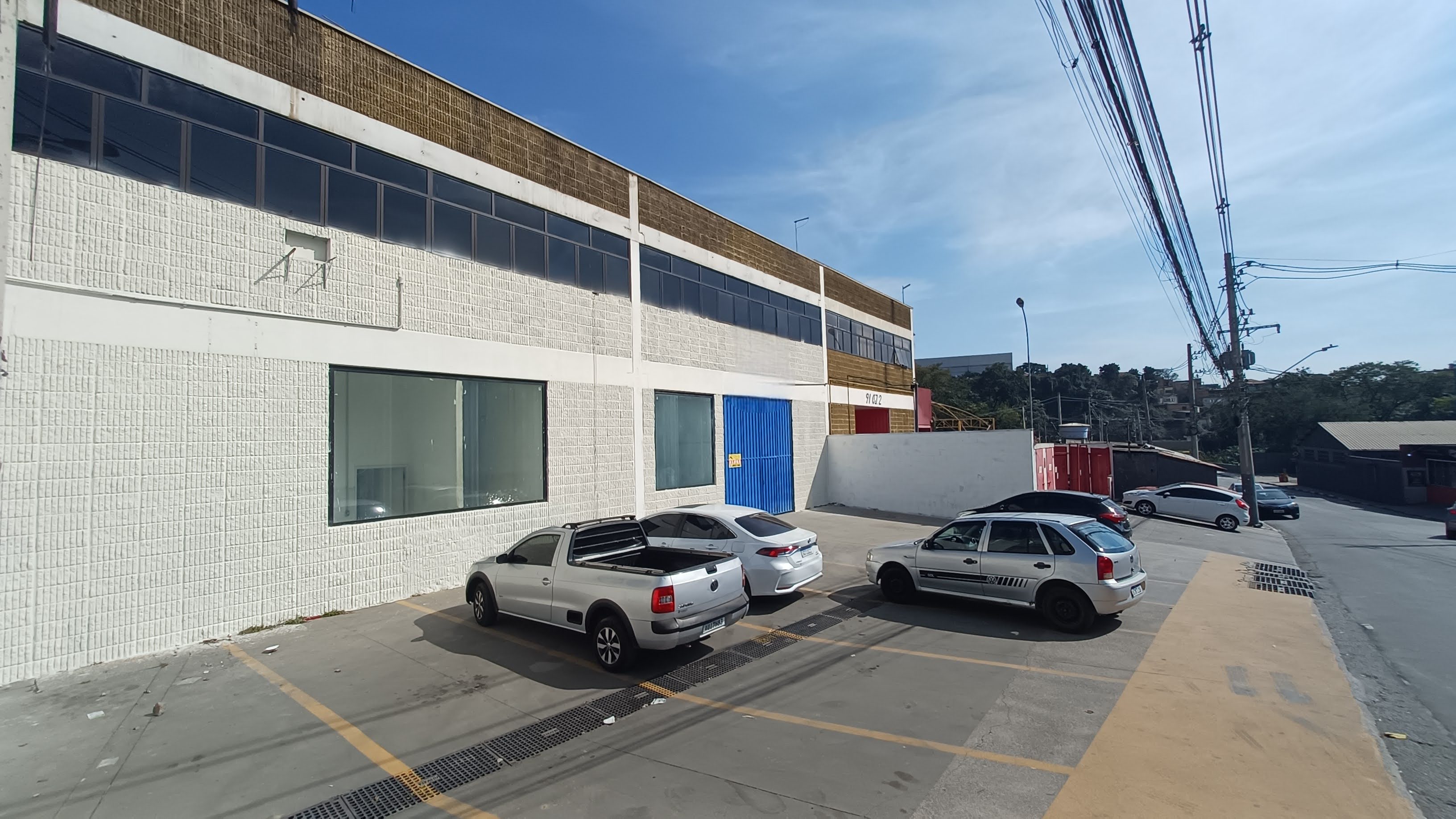 Imagem Galpão para Alugar, 980 m² em Jardim do Luar (Fazendinha) - Santana de Parnaíba Imagem Galpão para Alugar, 980 m² em Jardim do Luar (Fazendinha) - Santana de Parnaíba