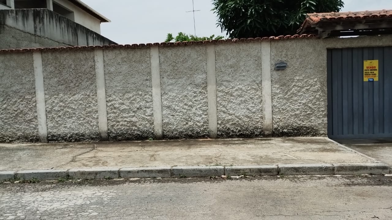 Imagem Casa com 3 Quartos à Venda, 486 m² em Sevilha (2ª Seção) - Ribeirão das Neves