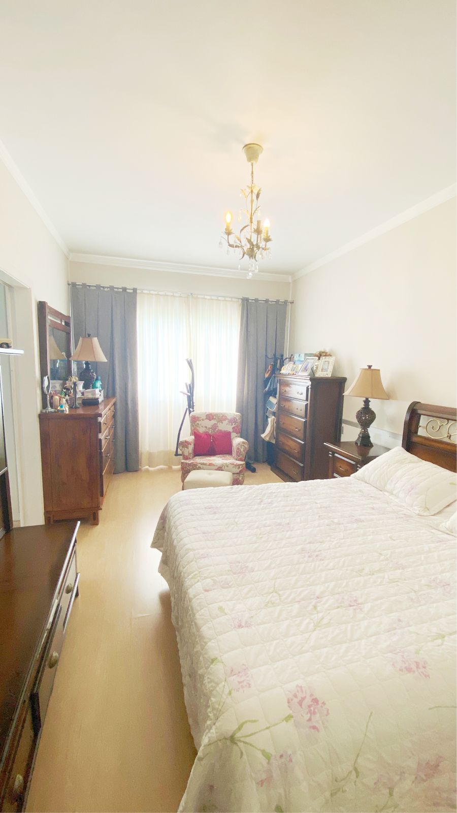 Imagem Casa com 3 Quartos à Venda, 163 m²em Lote Seis - Criciúma Imagem Casa com 3 Quartos à Venda, 163 m²em Lote Seis - Criciúma