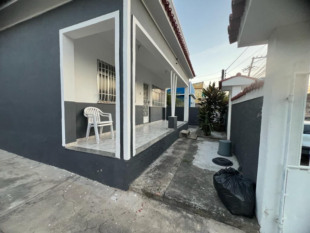 Casa com 3 Quartos à Venda, 240 m²em Rocha - São Gonçalo