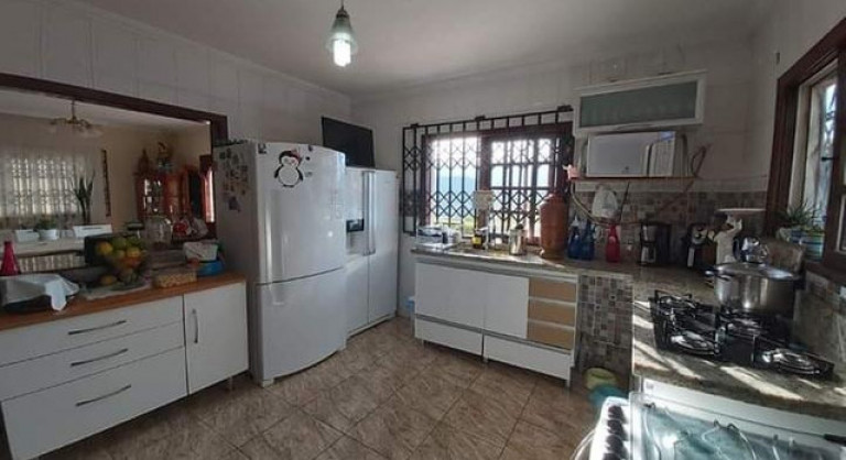 Imagem Casa com 3 Quartos à Venda, 242 m²em Fazendinha - Teresópolis Imagem Casa com 3 Quartos à Venda, 242 m²em Fazendinha - Teresópolis