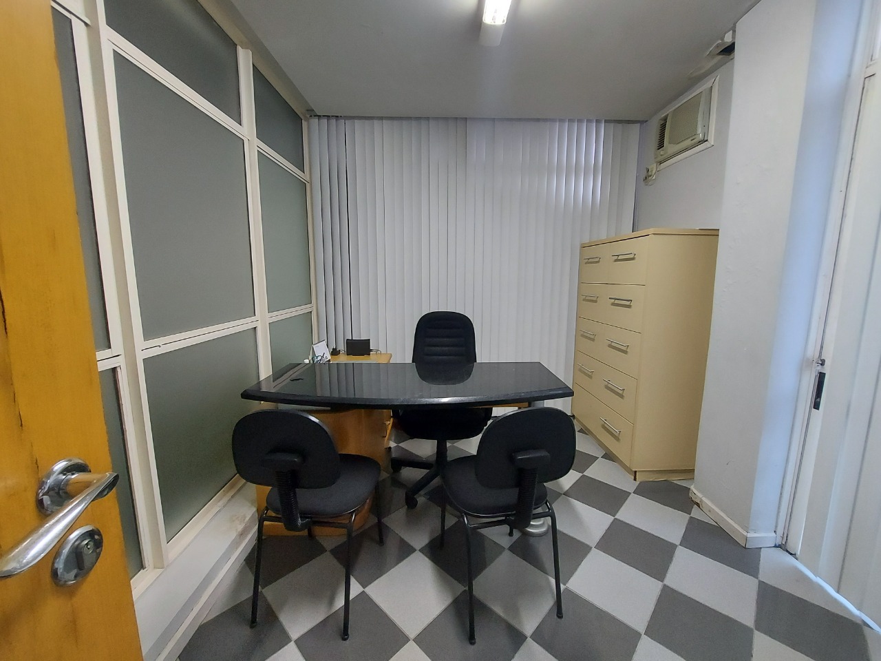 Imagem Sala Comercial à Venda, 169 m²em Centro - Florianópolis