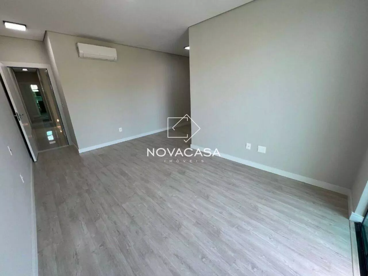 Imagem Casa com 4 Quartos à Venda, 150 m² em Planalto - Belo Horizonte Imagem Casa com 4 Quartos à Venda, 150 m² em Planalto - Belo Horizonte