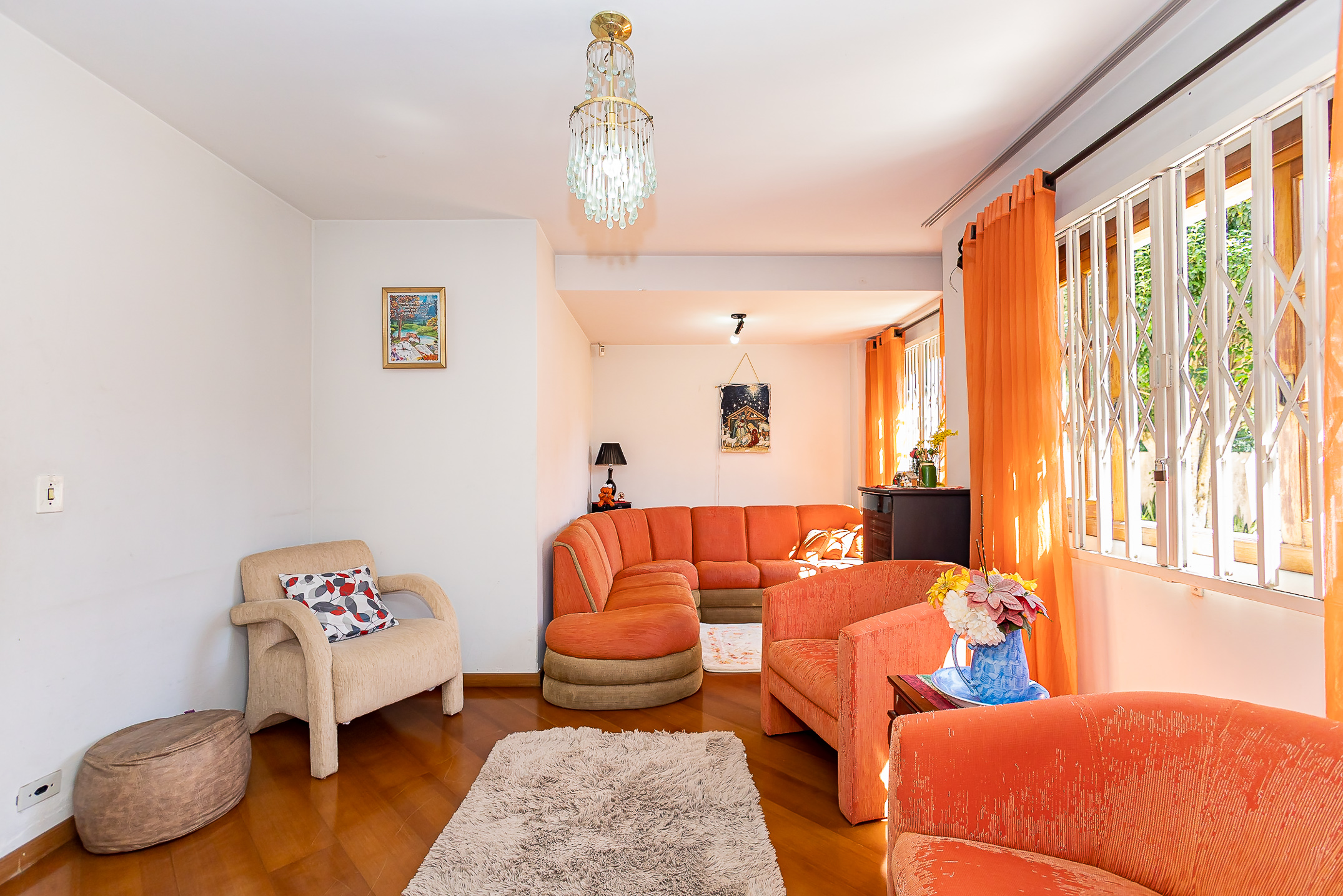 Imagem Casa com 3 Quartos à Venda, 209 m²em Campina do Siqueira - Curitiba Imagem Casa com 3 Quartos à Venda, 209 m²em Campina do Siqueira - Curitiba