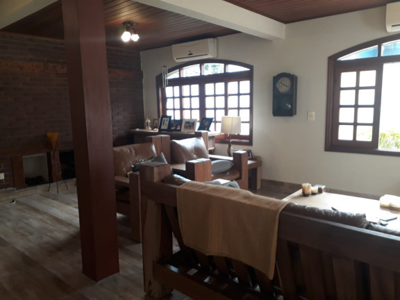 Imagem Casa com 3 Quartos à Venda,  em Perequê - Ilhabela