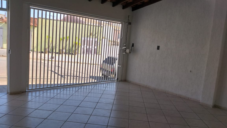 Imagem Casa com 3 Quartos à Venda, 180 m² em Vila Lavínia - Mogi das Cruzes Imagem Casa com 3 Quartos à Venda, 180 m² em Vila Lavínia - Mogi das Cruzes
