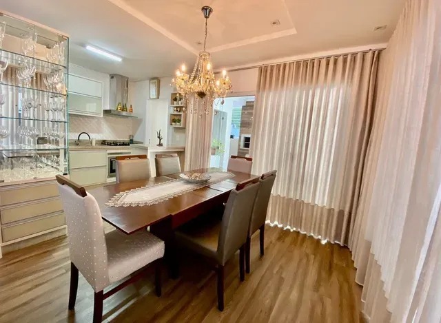 Imagem Casa com 3 Quartos à Venda, 158 m²em Comerciário - Criciúma