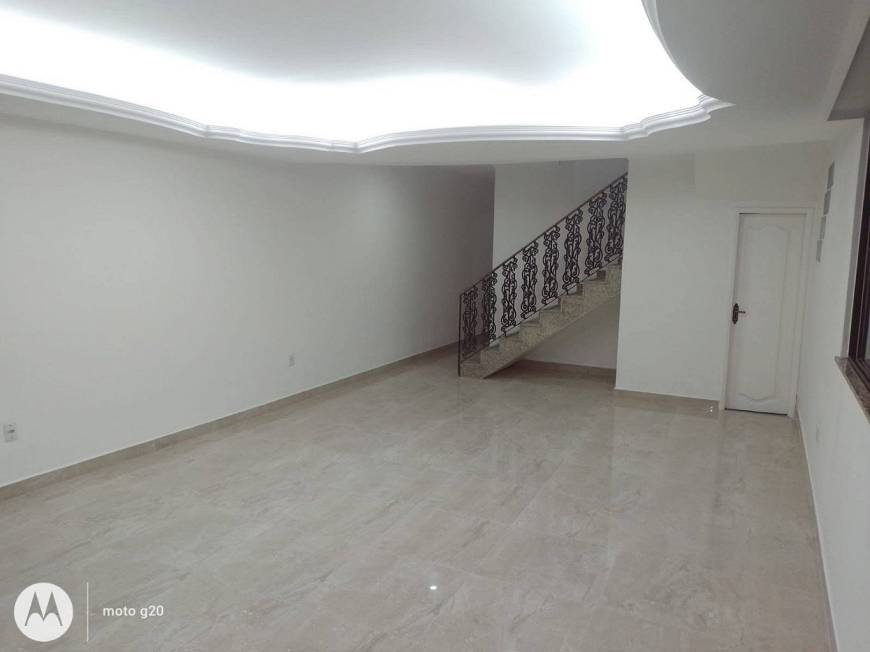 Imagem Casa com 5 Quartos para Alugar, 350 m²em Pedreira - Belém Imagem Casa com 5 Quartos para Alugar, 350 m²em Pedreira - Belém