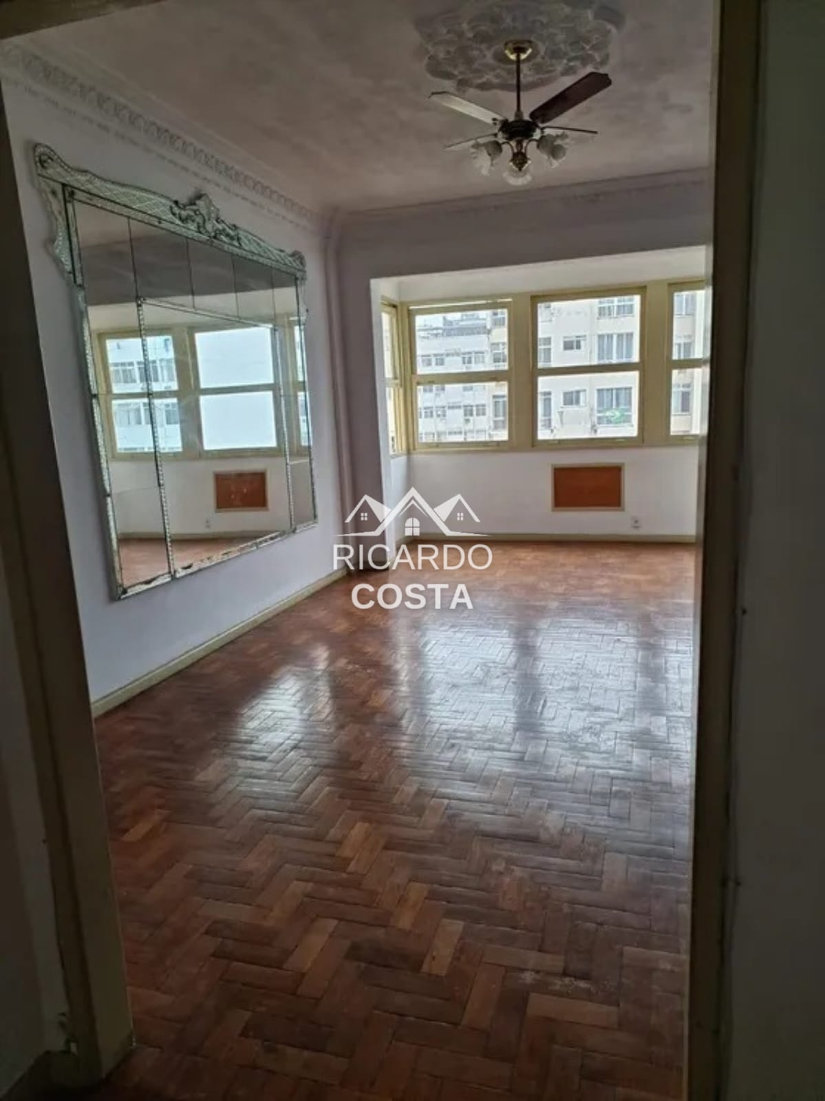 Imagem Apartamento com 3 Quartos à Venda, 103 m² em Centro - Rio de Janeiro Imagem Apartamento com 3 Quartos à Venda, 103 m² em Centro - Rio de Janeiro
