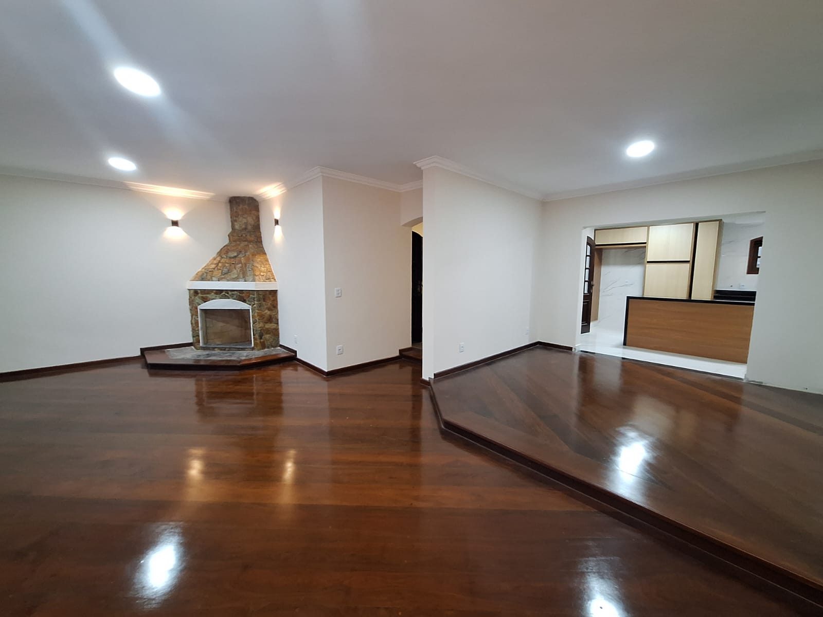Imagem Casa com 4 Quartos à Venda, 300 m²em Chácara Jafet - Mogi das Cruzes