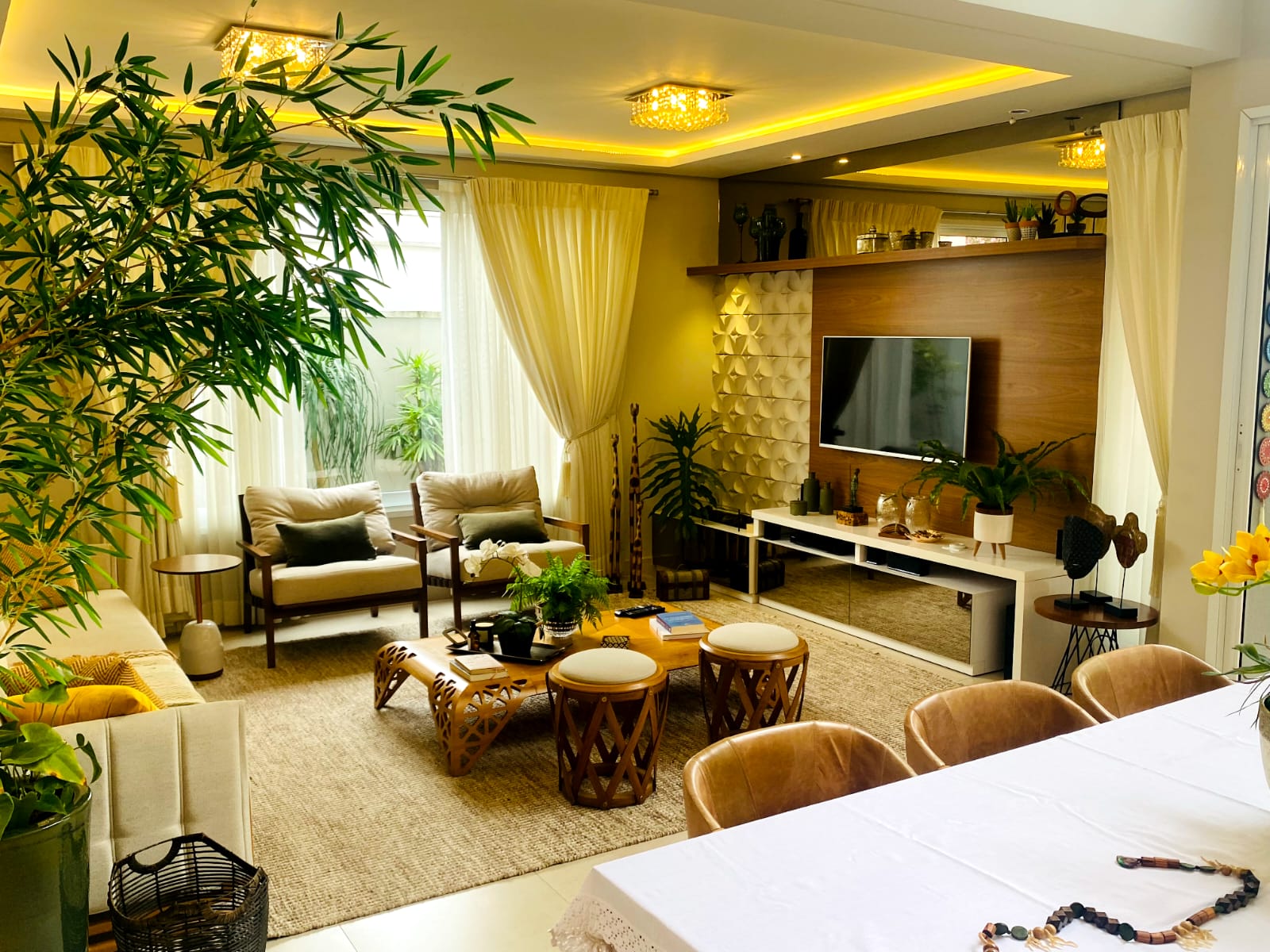Imagem Casa de Condomínio com 3 Quartos à Venda, 370 m²em Medeiros - Jundiaí