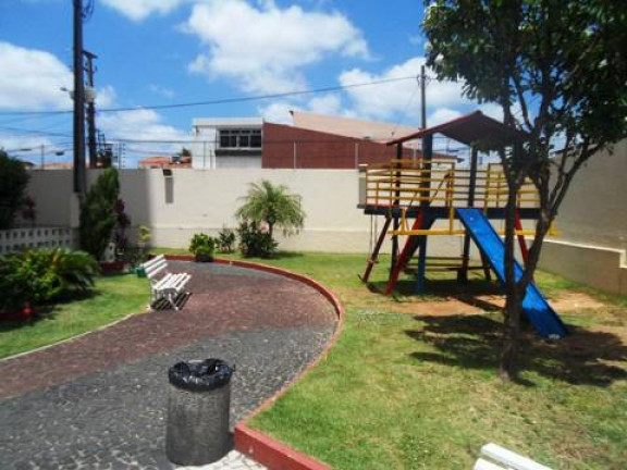Imagem Apartamento com 3 Quartos à Venda,  em Jóquei Clube - Fortaleza