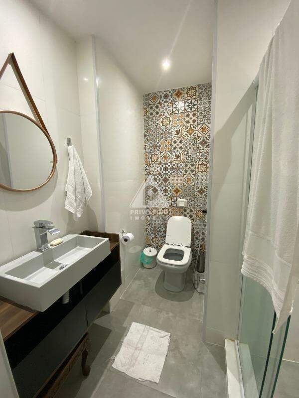 Imagem Apartamento com 3 Quartos à Venda, 160 m²em Copacabana - Rio de Janeiro