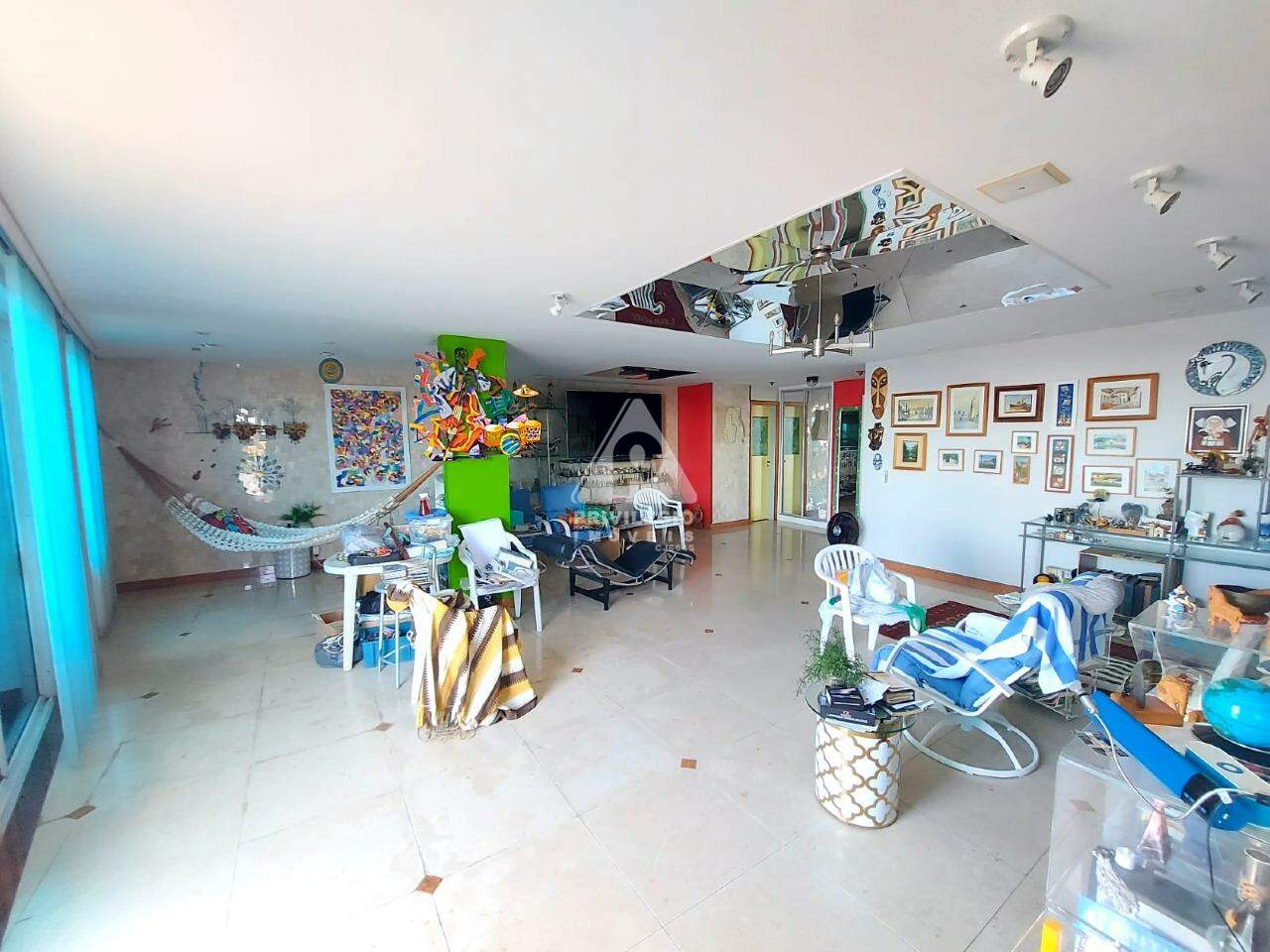 Imagem Cobertura com 4 Quartos à Venda, 338 m²em Copacabana - Rio de Janeiro