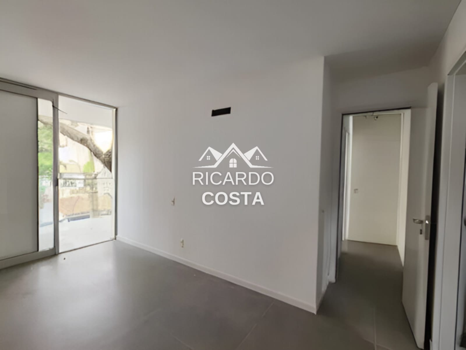 Imagem Cobertura com 2 Quartos à Venda ou Locação, 190 m² em Humaitá - Rio de Janeiro Imagem Cobertura com 2 Quartos à Venda ou Locação, 190 m² em Humaitá - Rio de Janeiro